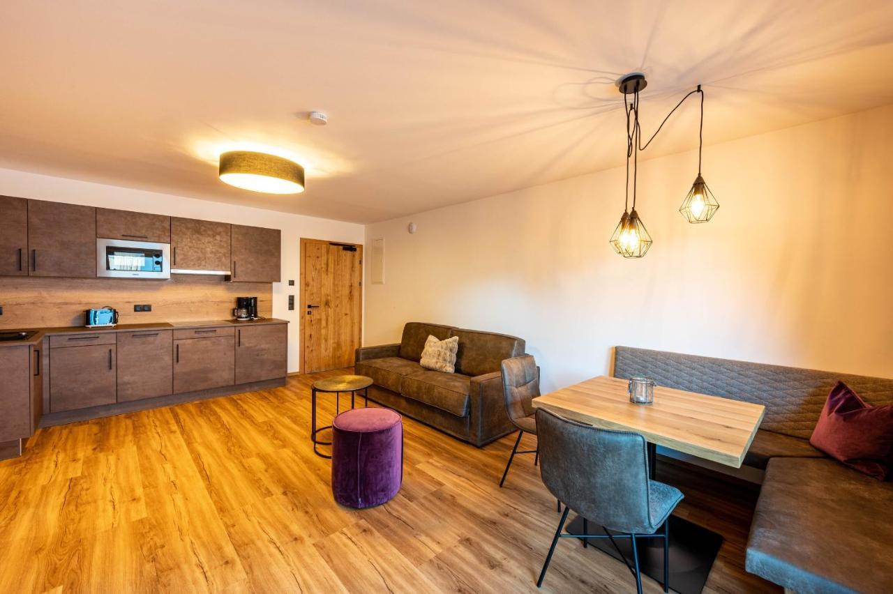 Rustika - Appartements & Spa Ehrwald Exteriör bild