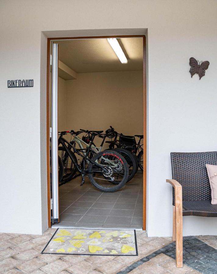 Rustika - Appartements & Spa Ehrwald Exteriör bild