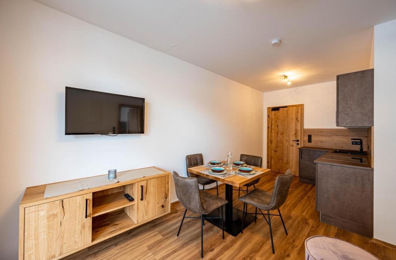 Rustika - Appartements & Spa Ehrwald Exteriör bild