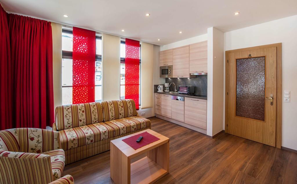 Rustika - Appartements & Spa Ehrwald Exteriör bild