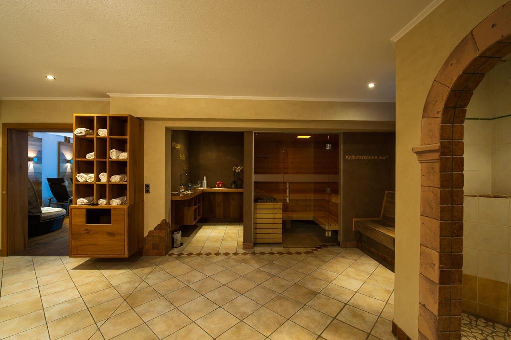 Rustika - Appartements & Spa Ehrwald Exteriör bild